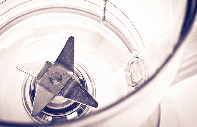 Como fazer a limpeza do liquidificador